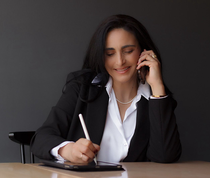 Jhamile abuabara digital marketing strategyc and community builder